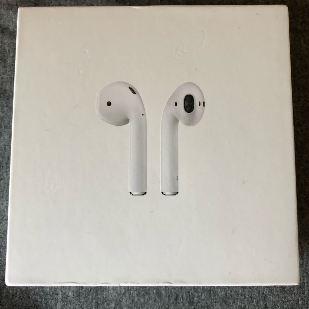 EUC Apple AirPods 1st generation
